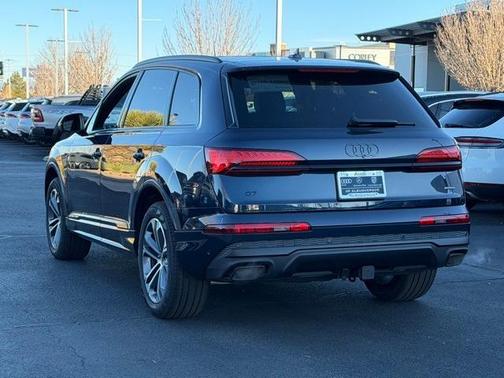 2026 Audi Q7 55 Premium