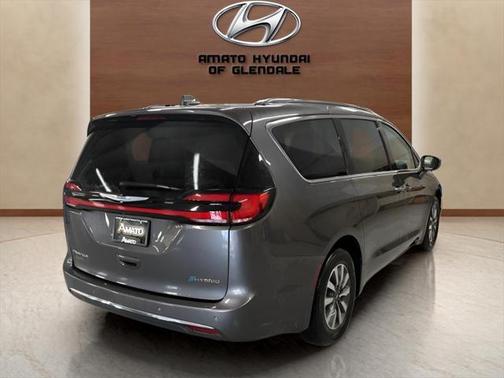 2021 Chrysler Pacifica Hybrid Touring L