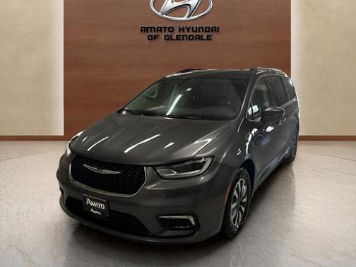 2021 Chrysler Pacifica Hybrid Touring L