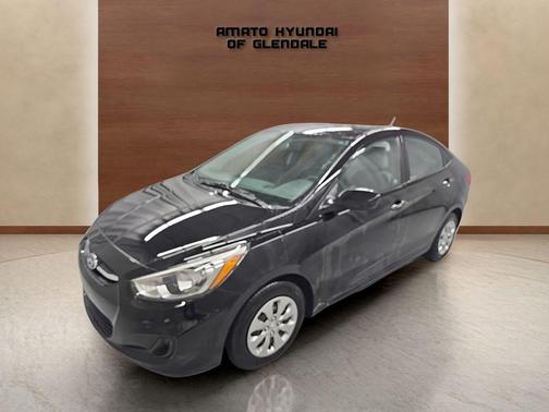 Ultra Black Pearl 2016 Hyundai Accent SE