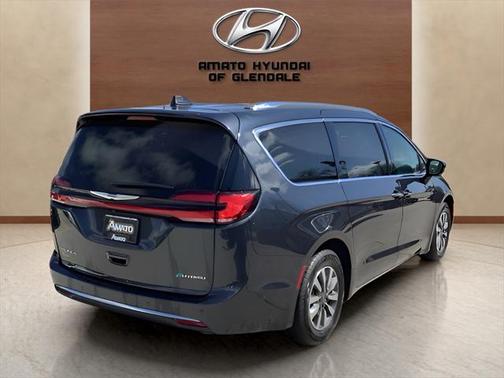 2021 Chrysler Pacifica Hybrid Touring L