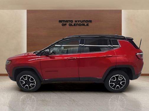 Red Hot Pearlcoat 2025 Jeep Compass Trailhawk