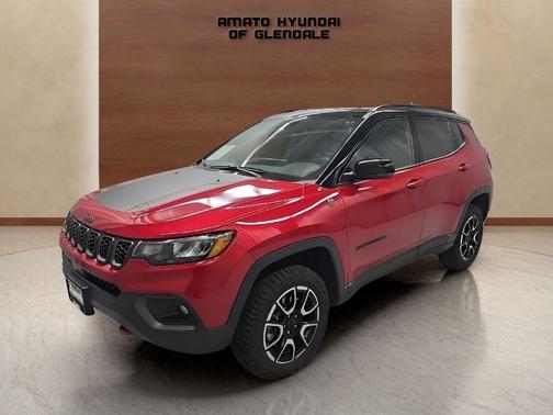 Red Hot Pearlcoat 2025 Jeep Compass Trailhawk