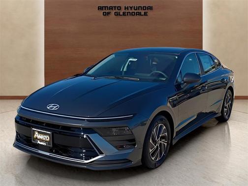 2026 Hyundai SONATA Hybrid Base