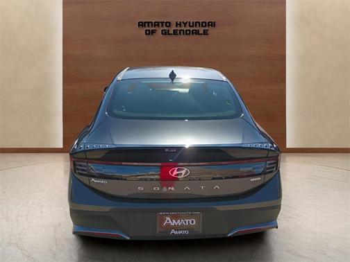 2026 Hyundai SONATA Hybrid Base