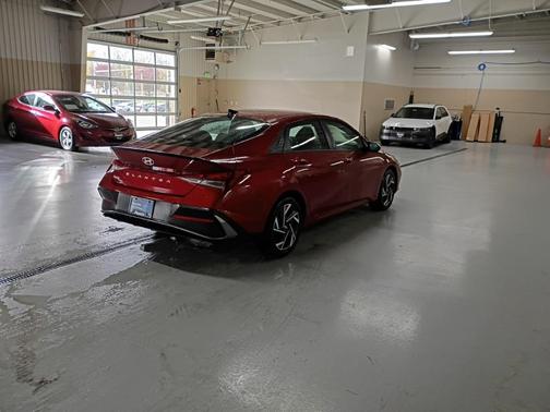 2025 Hyundai ELANTRA Sport