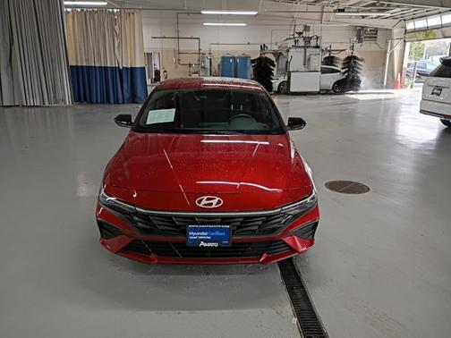 2025 Hyundai ELANTRA Sport