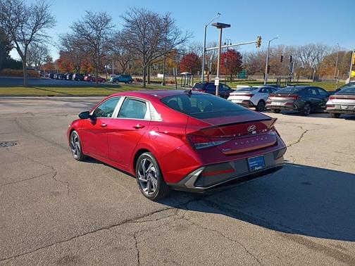 2025 Hyundai ELANTRA Sport
