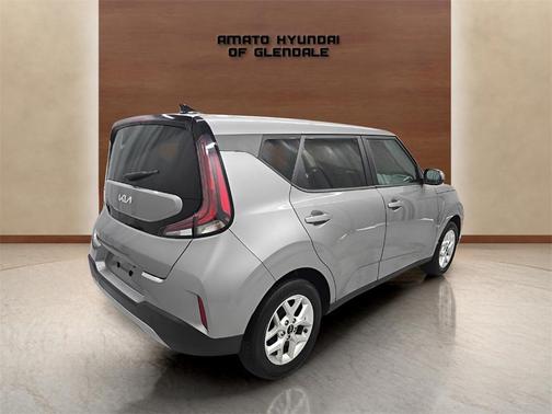 2023 Kia Soul LX