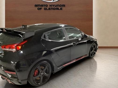 2019 Hyundai Veloster Base