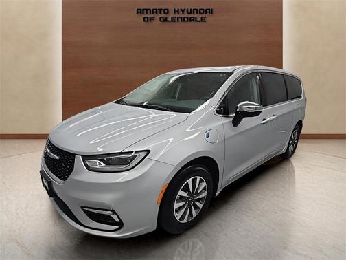 2023 Chrysler Pacifica Hybrid Limited