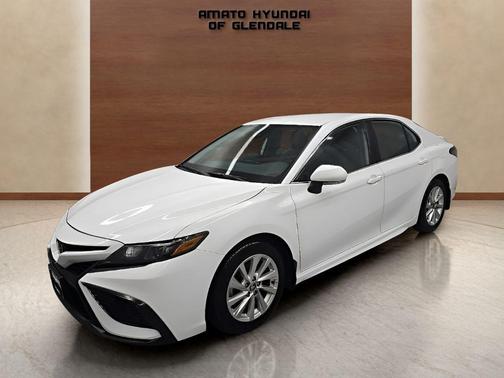 Ice Cap 2024 Toyota Camry SE