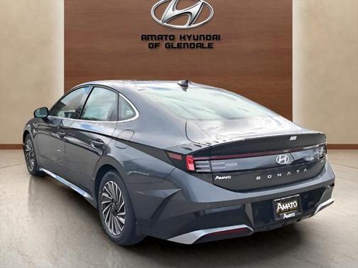 2025 Hyundai SONATA Hybrid Limited