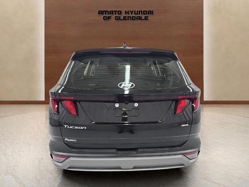 Phantom Black 2026 Hyundai TUCSON SE