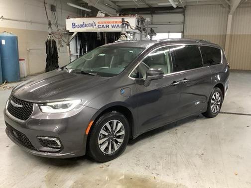 2021 Chrysler Pacifica Hybrid Touring L