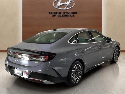 2025 Hyundai SONATA Hybrid SE