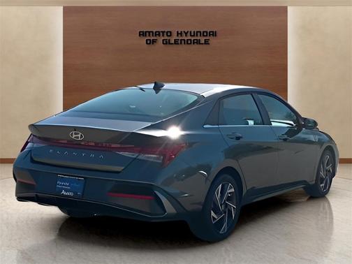 2025 Hyundai ELANTRA SEL