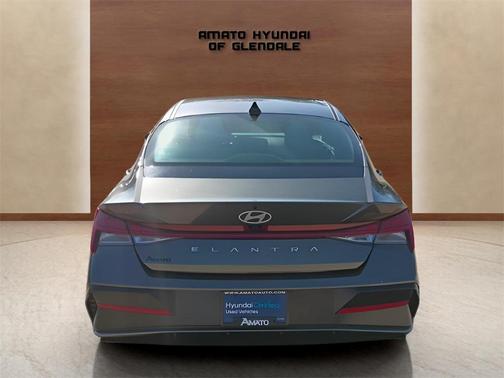2025 Hyundai ELANTRA SEL