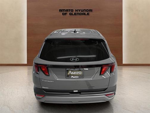 2026 Hyundai TUCSON SE