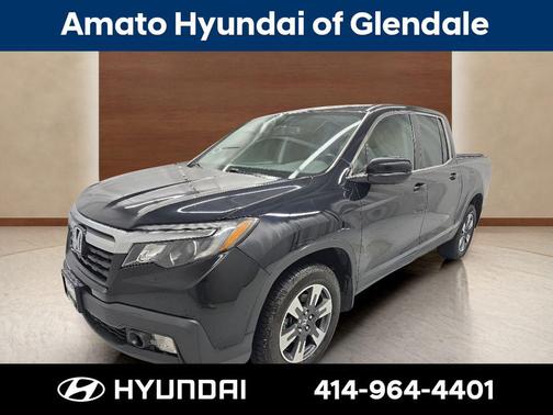 Crystal Black Pearl 2017 Honda Ridgeline RTL