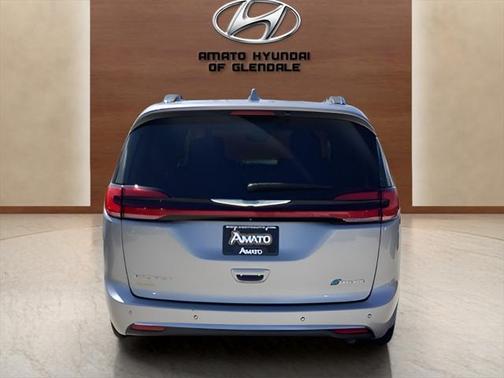 2021 Chrysler Pacifica Hybrid Touring L