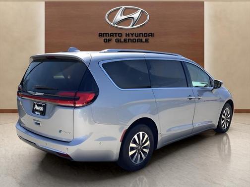 2021 Chrysler Pacifica Hybrid Touring L