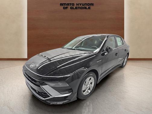 Abyss Black 2026 Hyundai SONATA SE