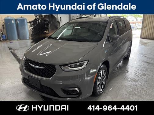 2021 Chrysler Pacifica Hybrid Touring L