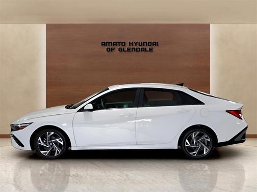 2025 Hyundai ELANTRA SEL