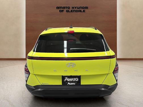 Neoteric Yellow 2024 Hyundai KONA SEL