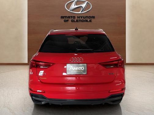 2024 Audi Q3 Premium 45 TFSI S line quattro Tiptronic