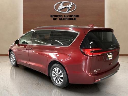2021 Chrysler Pacifica Hybrid Touring L