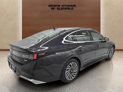 2025 Hyundai SONATA Hybrid SE