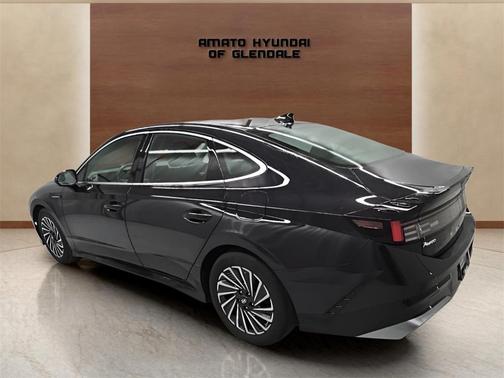 2025 Hyundai SONATA Hybrid SE