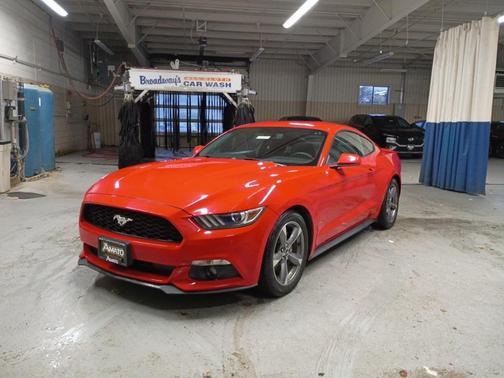 2016 Ford Mustang V6
