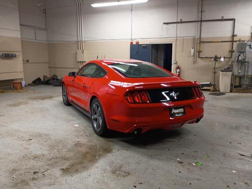 2016 Ford Mustang V6