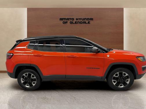Spitfire Orange Clearcoat 2017 Jeep New Compass Trailhawk
