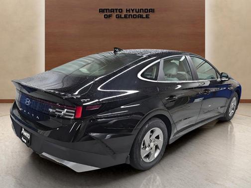 Abyss Black 2026 Hyundai SONATA SE