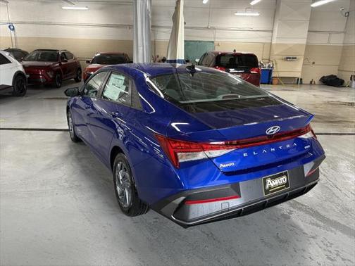 2025 Hyundai ELANTRA HEV Blue