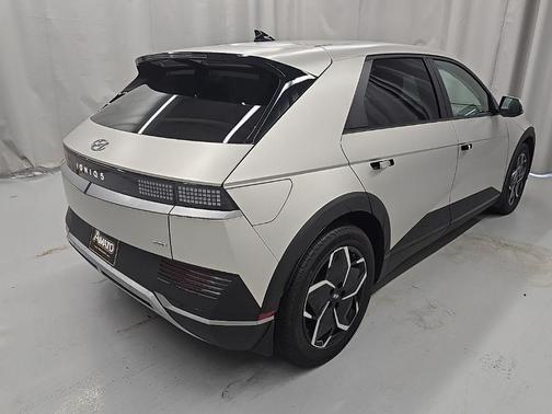 Gravity Gold (Matte Gold) 2024 Hyundai IONIQ 5 SEL
