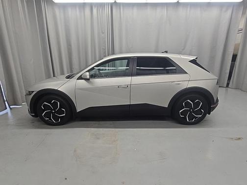 Gravity Gold (Matte Gold) 2024 Hyundai IONIQ 5 SEL