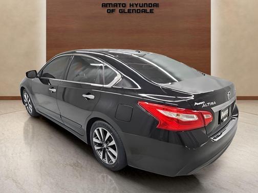 Super Black 2017 Nissan Altima 2.5 SL