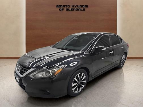 Super Black 2017 Nissan Altima 2.5 SL