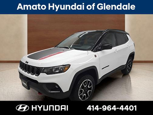 Bright White Clearcoat 2025 Jeep Compass Trailhawk