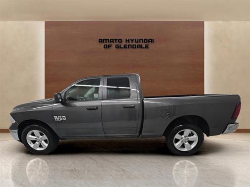 2024 RAM 1500 Classic SLT