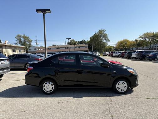 2024 Mitsubishi Mirage G4 ES