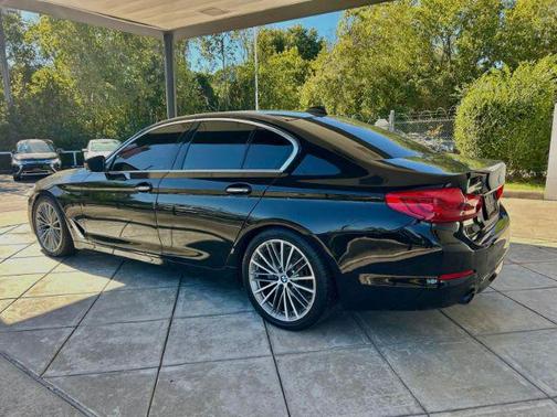 2018 BMW 530 530i