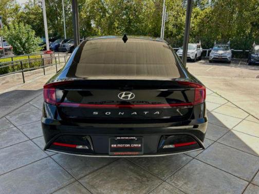 2021 Hyundai SONATA SE