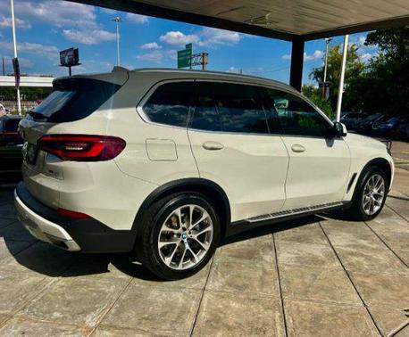 2023 BMW X5 sDrive40i