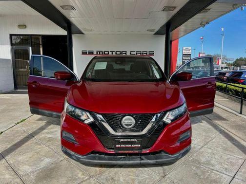 2020 Nissan Rogue Sport S